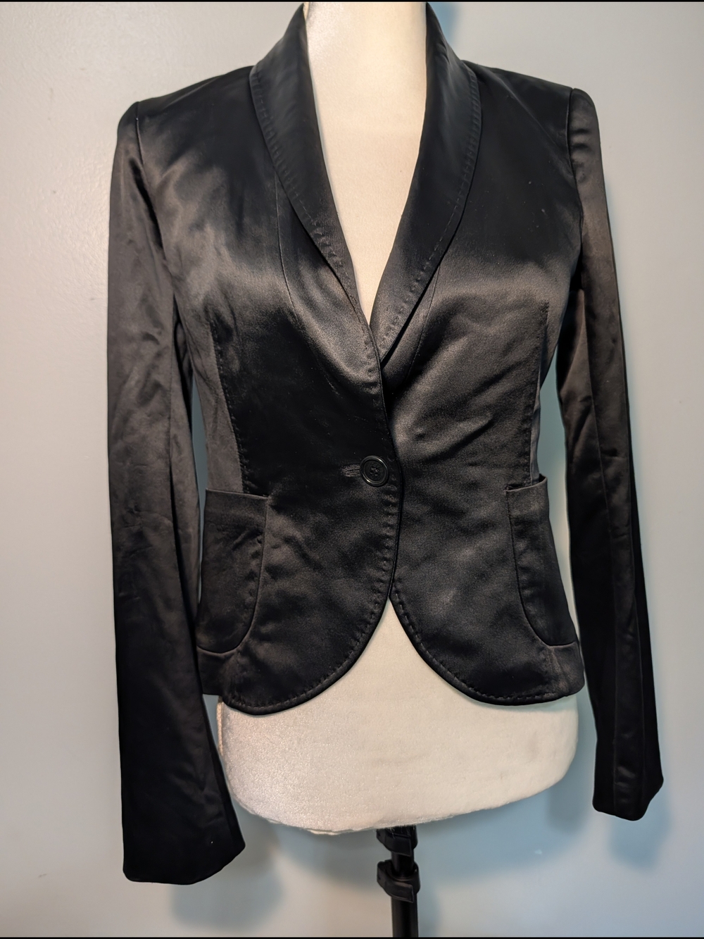 Theory Black Satin Single-Button Cropped Tailored Blazer Size 4 Pockets